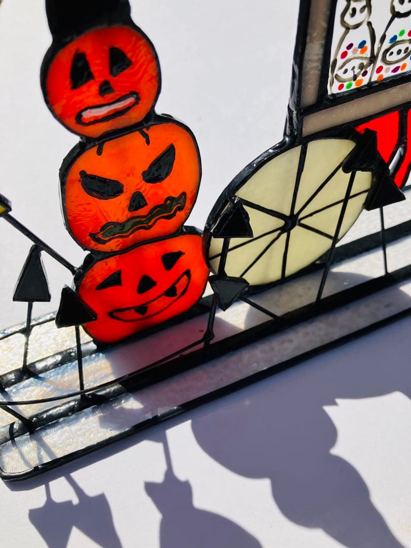 ステンドグラス　ハロウィンの屋台