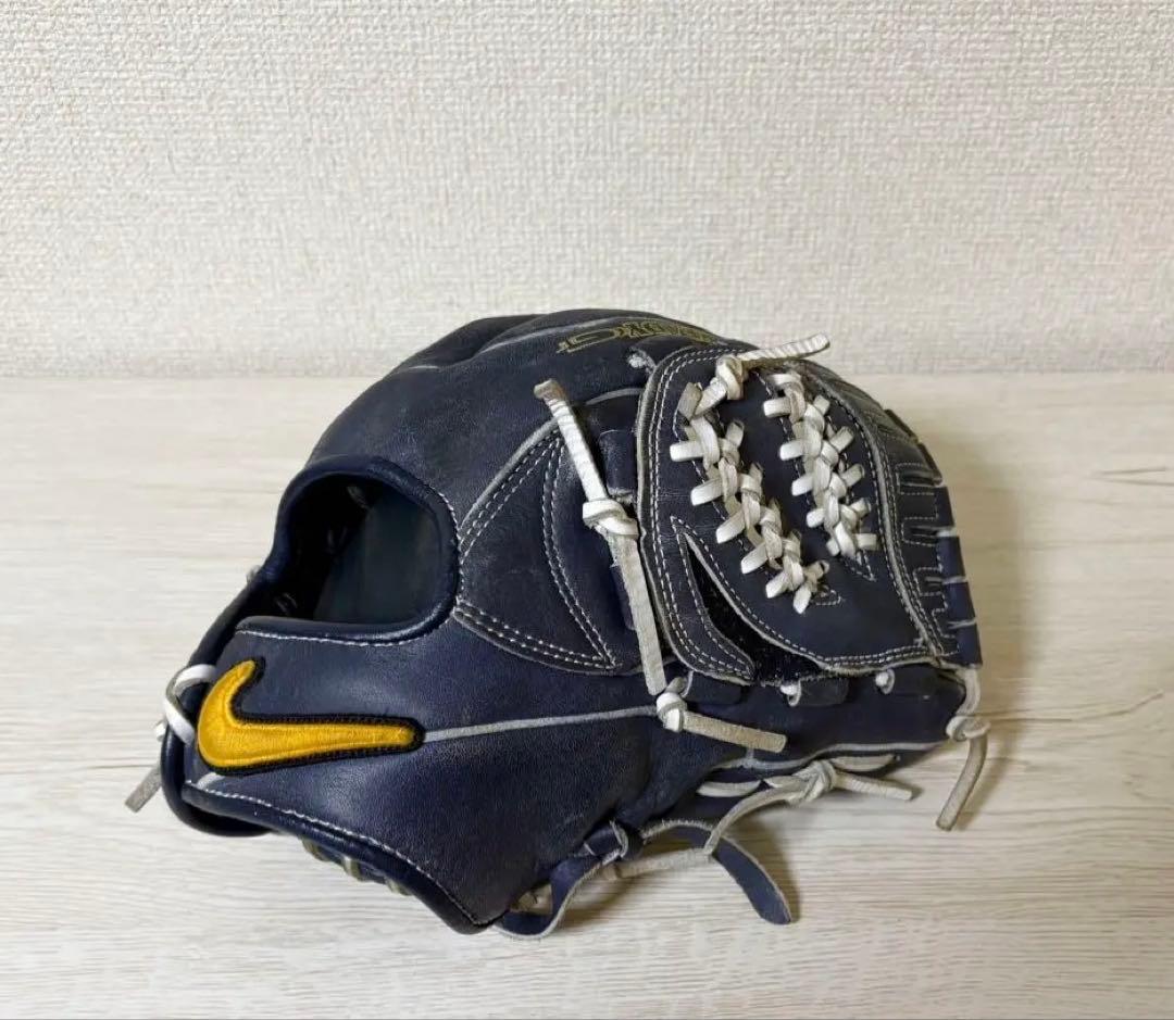【レア】ナイキ　NIKE 軟式グローブ　投手用　内野手用