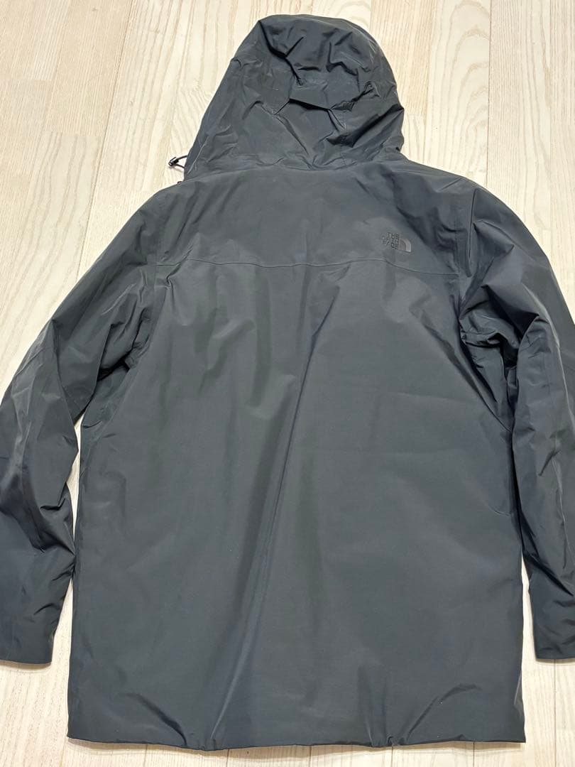 ノースフェイスダウンコート（メンズ）