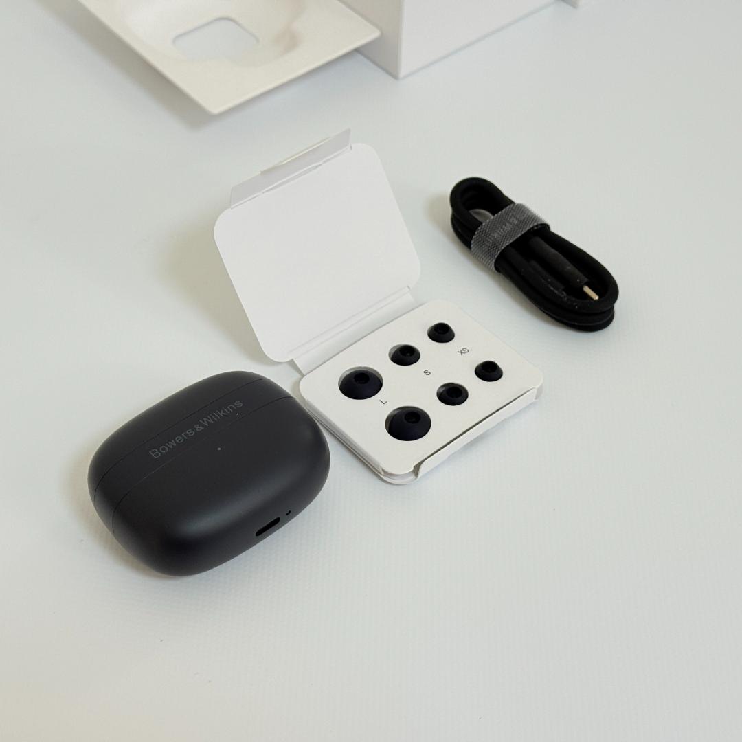 Bowers & Wilkins Pi6 ワイヤレスイヤホン