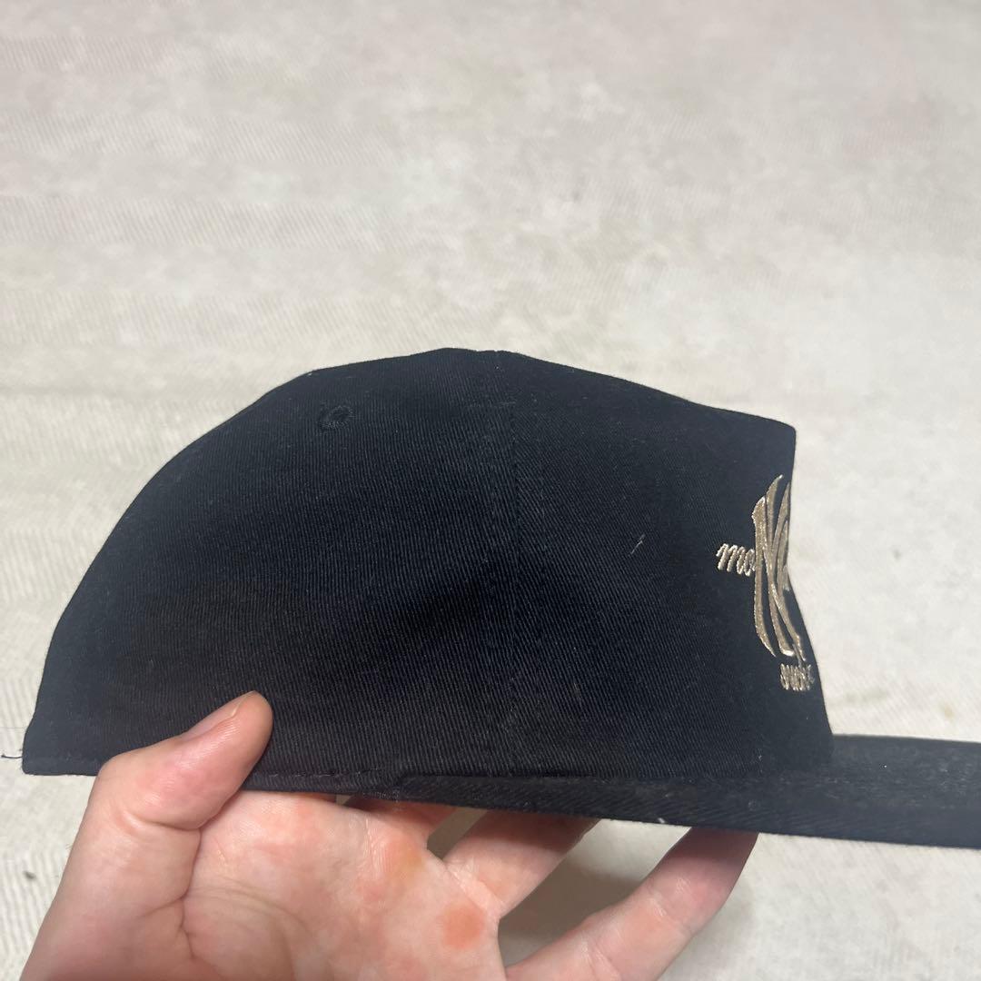 Monday suck キャップ ブラック