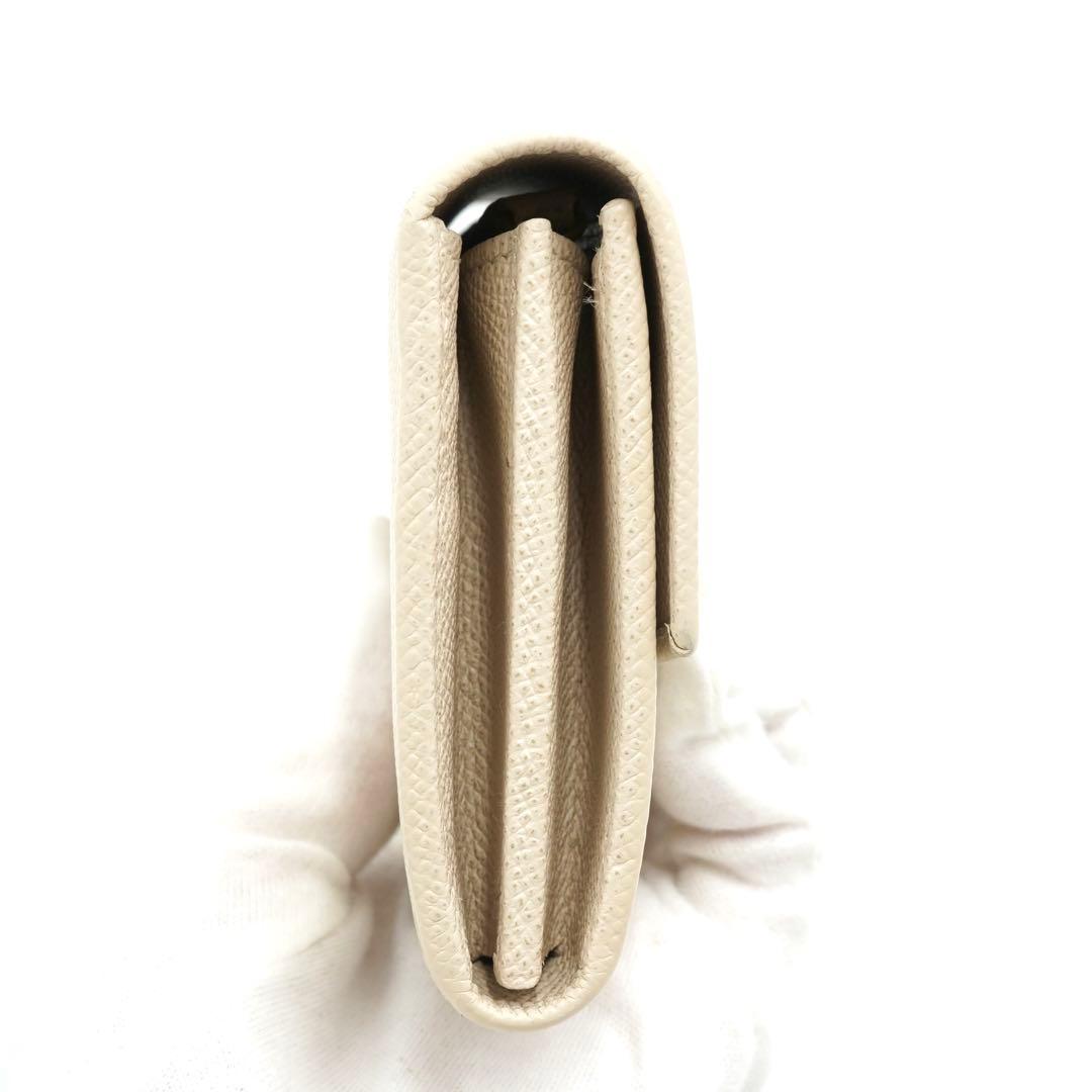 ✨未使用展示品・箱付き✨　Ferragamo 長財布ガンチーニクロジャー　カード