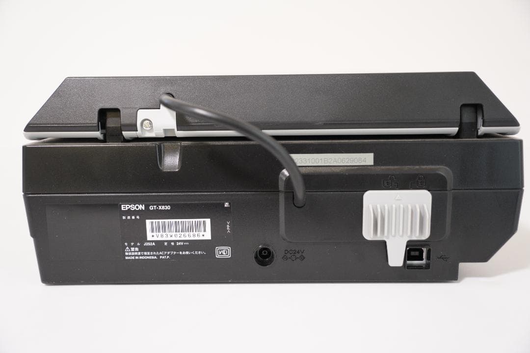 EPSON フラットベッド スキャナー GT-X830 フィルムフォルダー付き