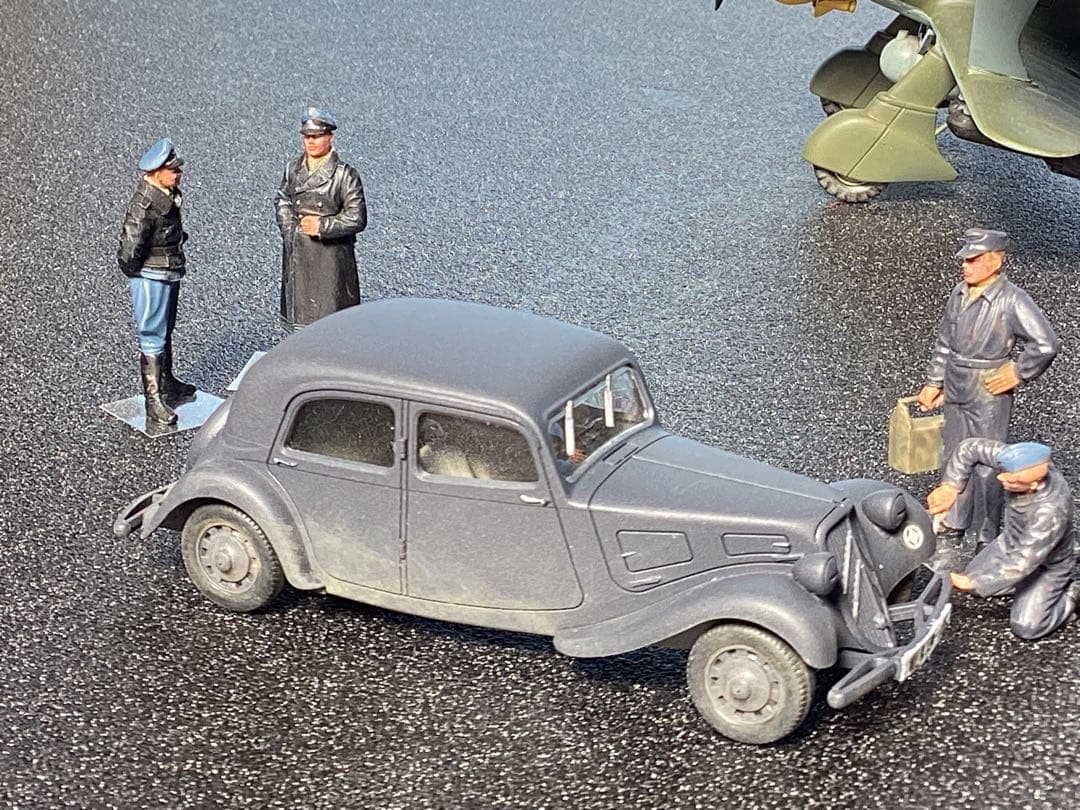 1/48ヘンシェルHS.123エッシー+車+将兵