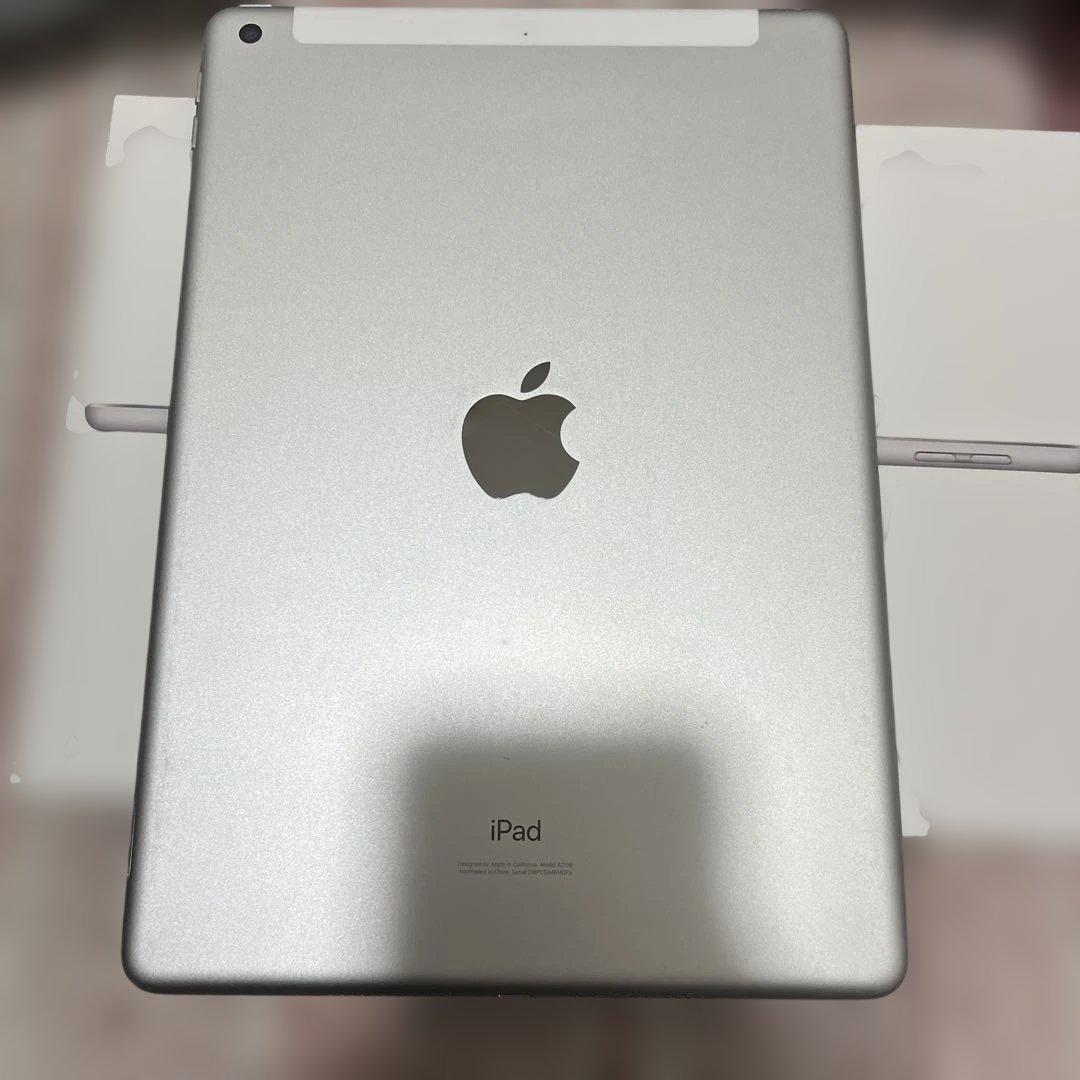 T*A様 Apple iPad 第7世代 シルバー 本体 32GB