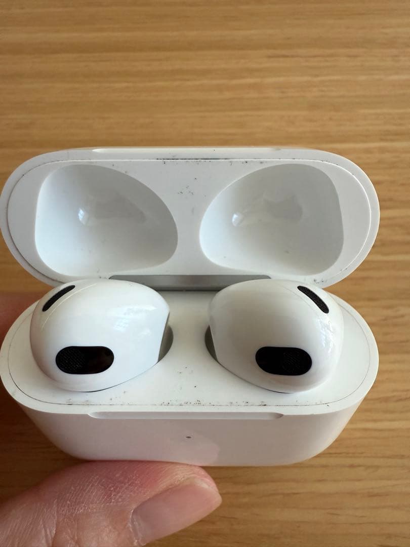 AirPods3本体 充電ケース付き（箱・付属品無し）