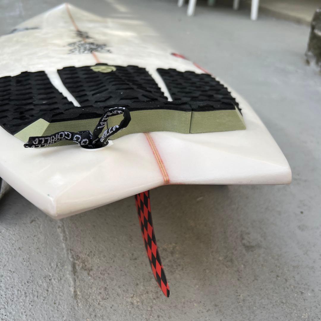 （フィン付き）ステイシーサーフボード　サーフボード　5.6 小波