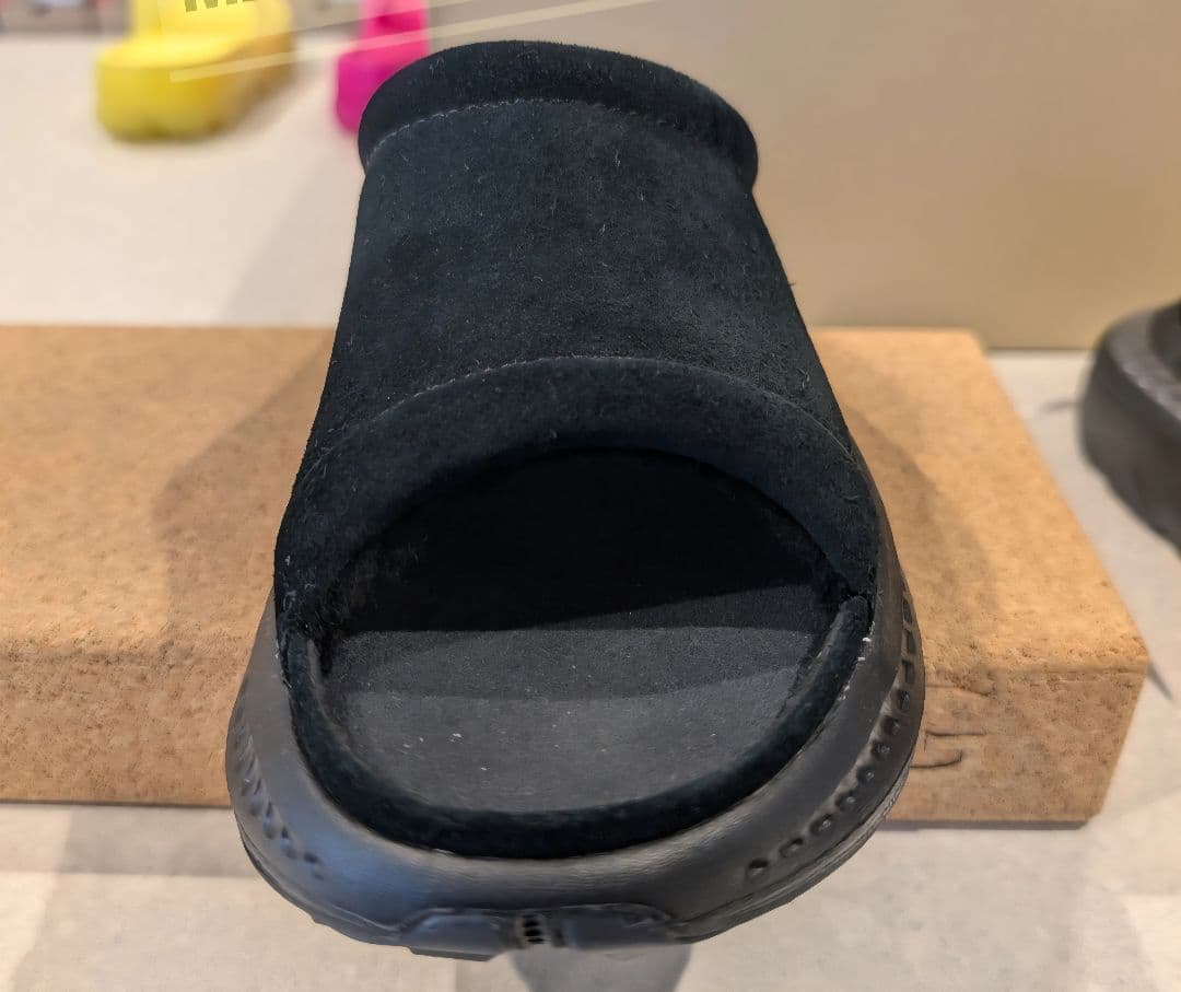 UGG ブラック スエード スライドサンダル25cm