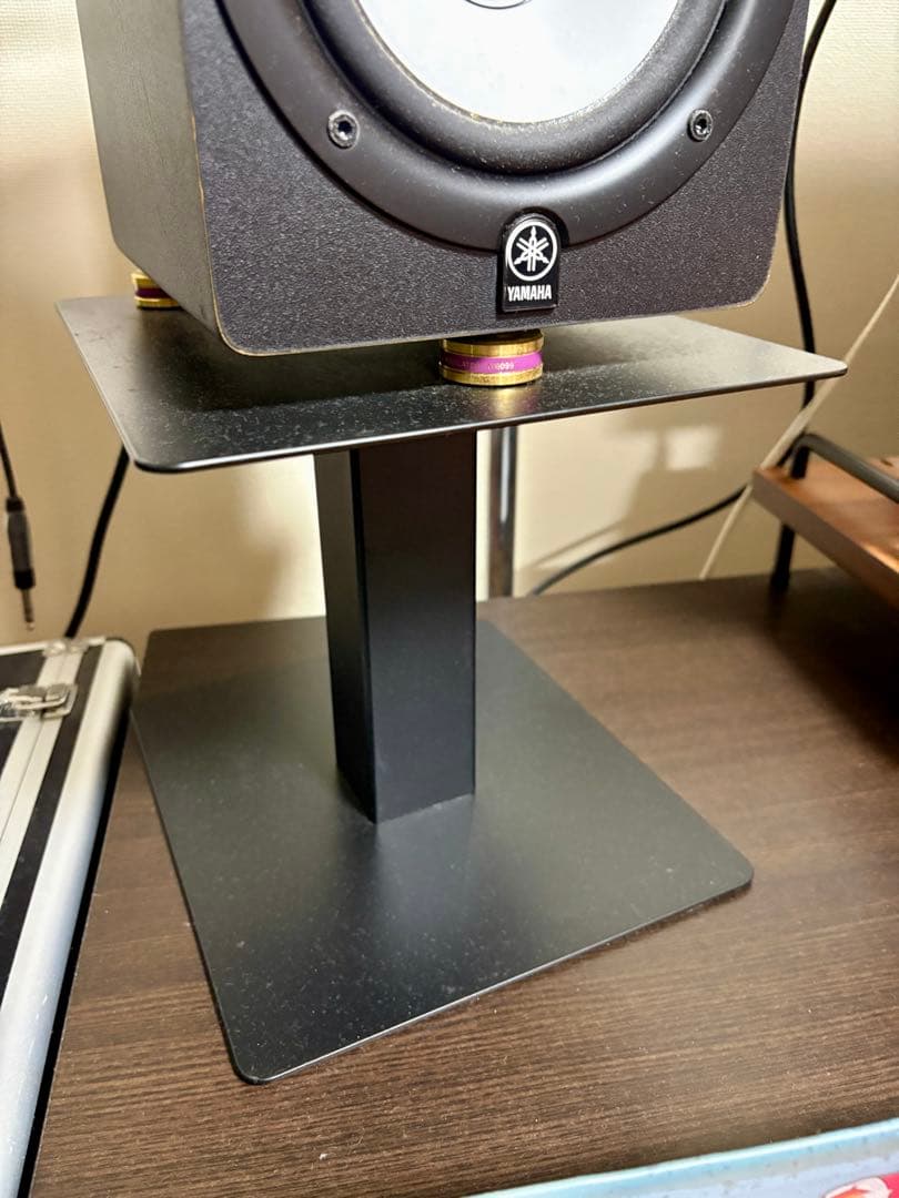 YAMAHAモニタースピーカー HS50Mペア、スタンド、インシュレーター付き