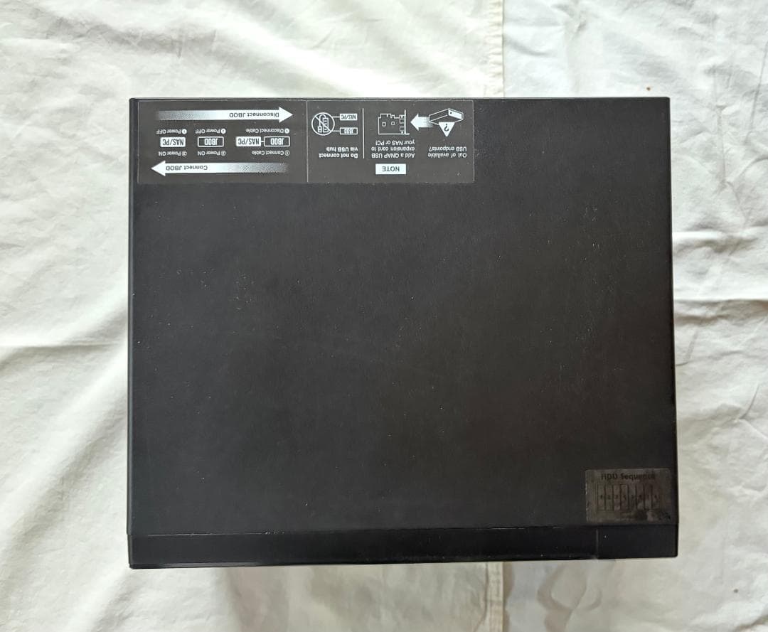 QNAP TL-D800C 8ベイ JBODストレージエンクロージャ