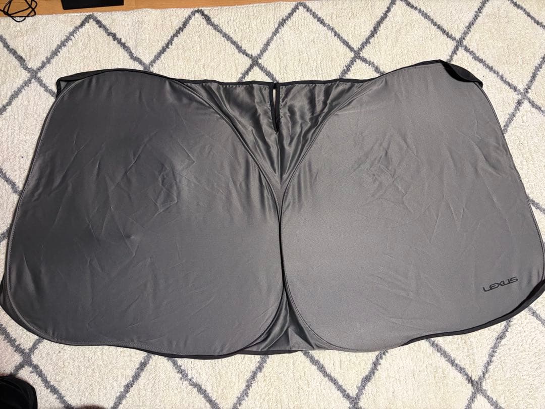 LEXUS NXフロントシェード　純正　サンシェード