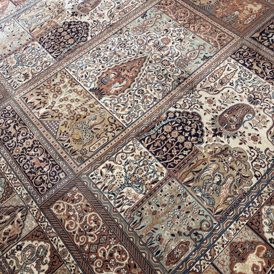 t*6様 ドイツ製　最高級　絨毯　ヴィンテージカーペット　最高級ウール使用　レア