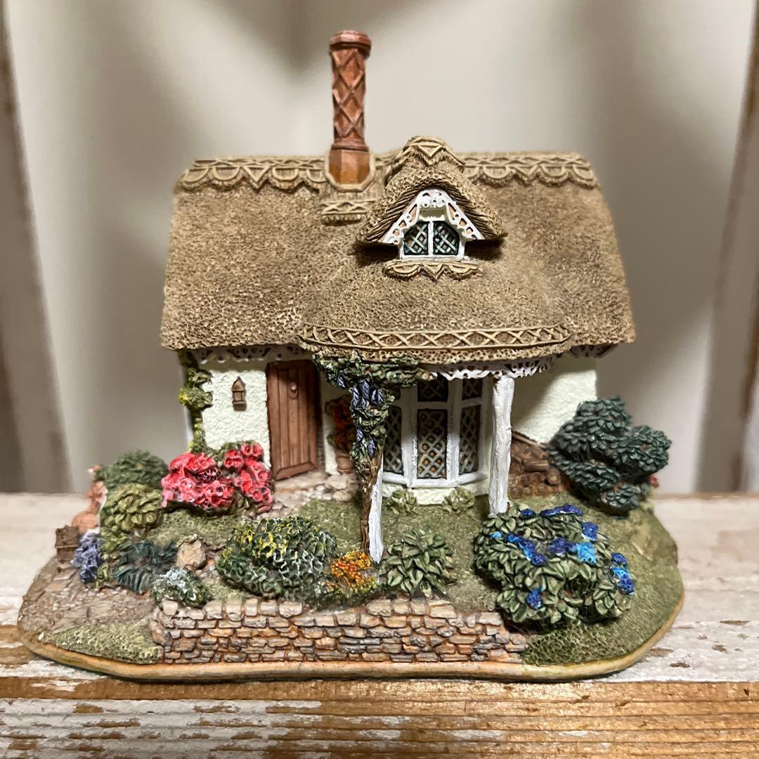 リリパットレーン　CRADLE COTTAGE