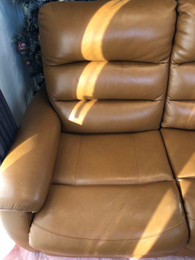 ニトリ3人掛けテーブル付き電動両側リクライニングソ ファNビリーバ