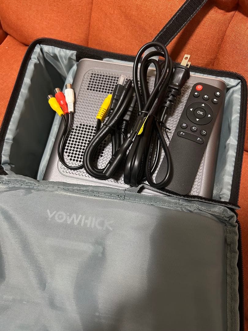 YOWHICK プロジェクター 小型 700ANSI ※値下げしました 最終価格