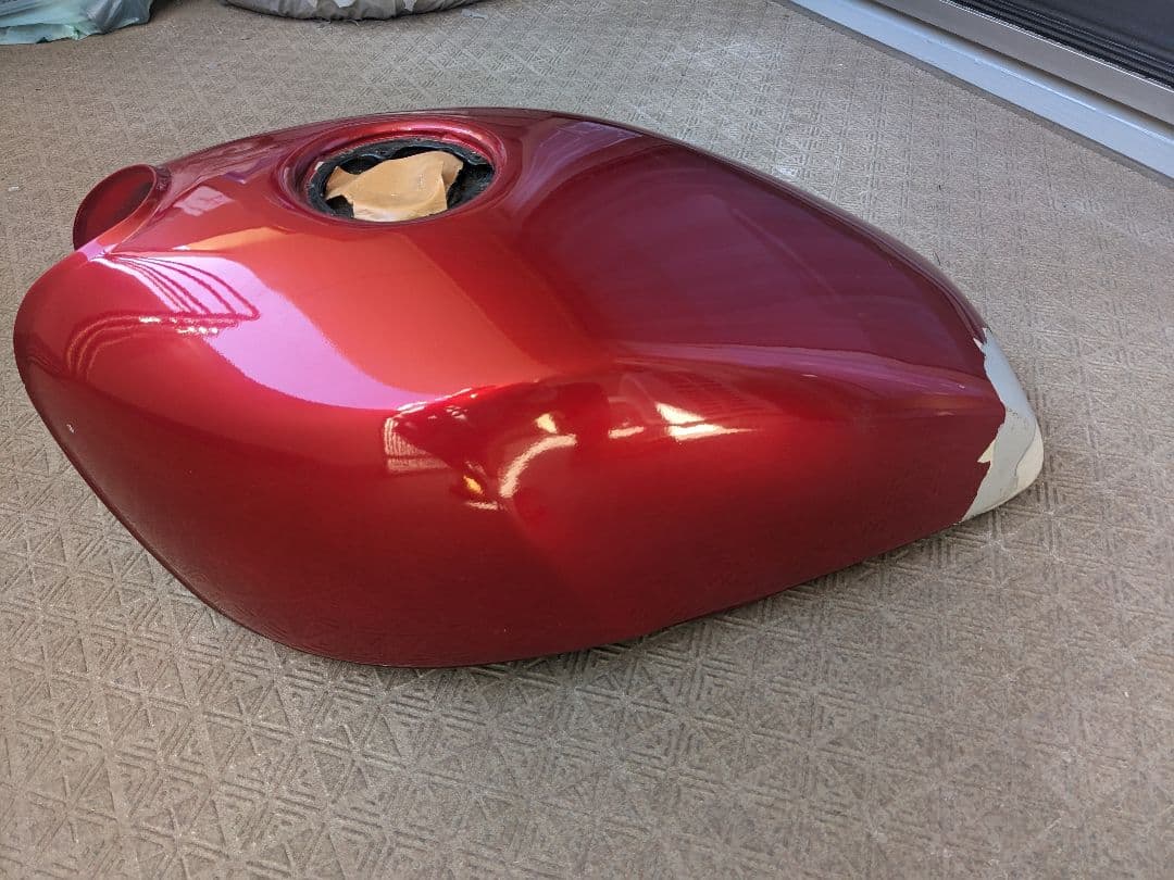 ゼファー400用タンク