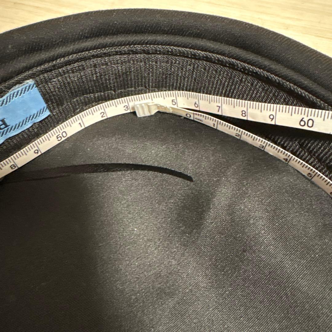 プラダ　ノベルティ　ベレー帽