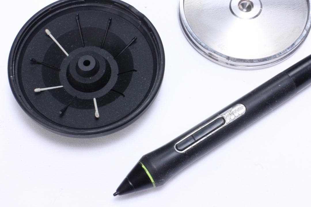 Wacom Cintiq 22 DTK-2260 ワコム 液晶タブレット