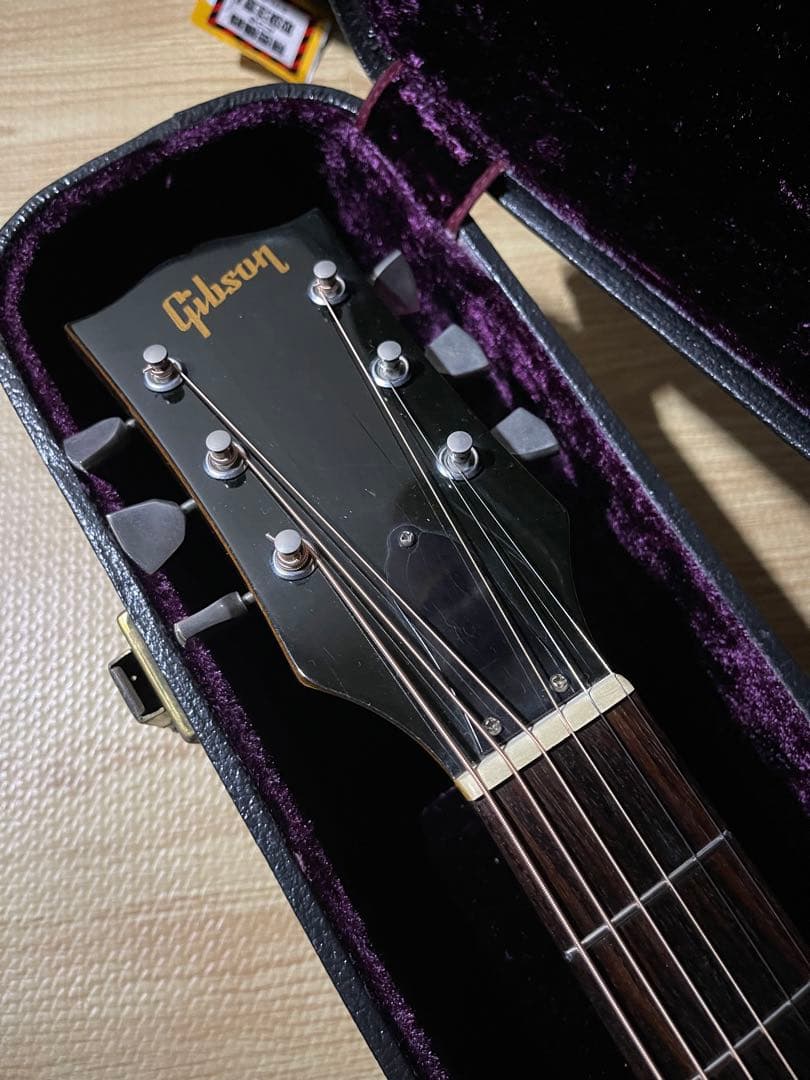 Gibson J-50 deluxe 1970〜1972年製