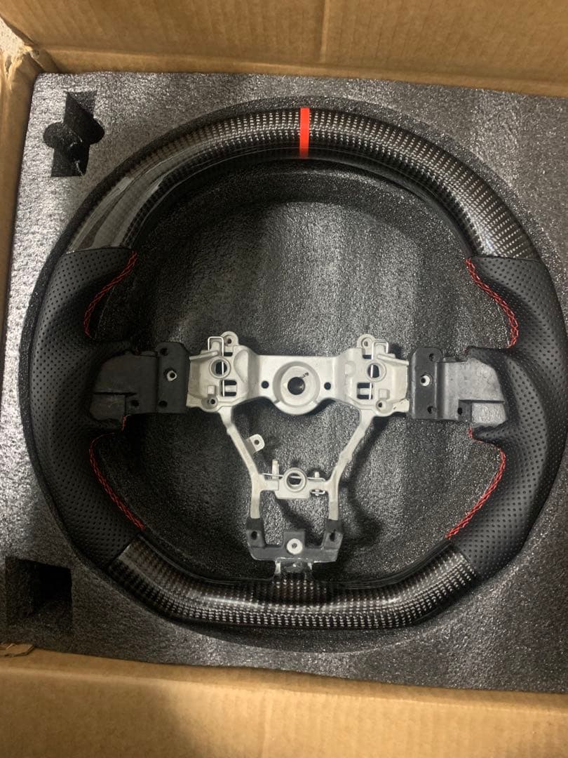 カーボンファイバー スポーツステアリングwrx sti