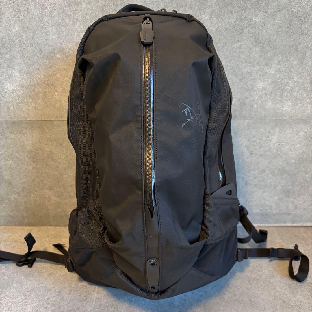 sss777様　アークテリクス　アロー22 最新型　リュック　ブラック