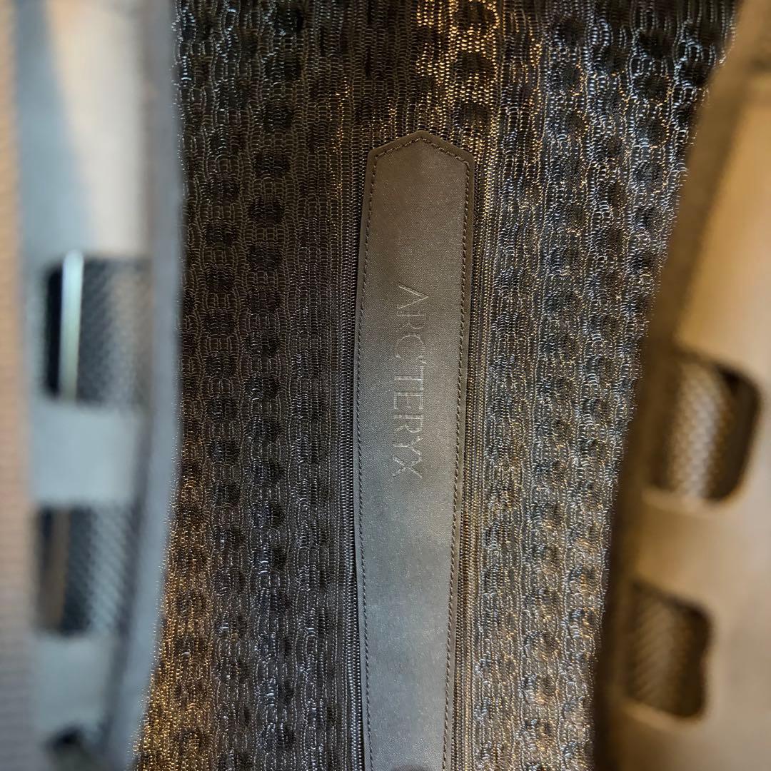 sss777様　アークテリクス　アロー22 最新型　リュック　ブラック