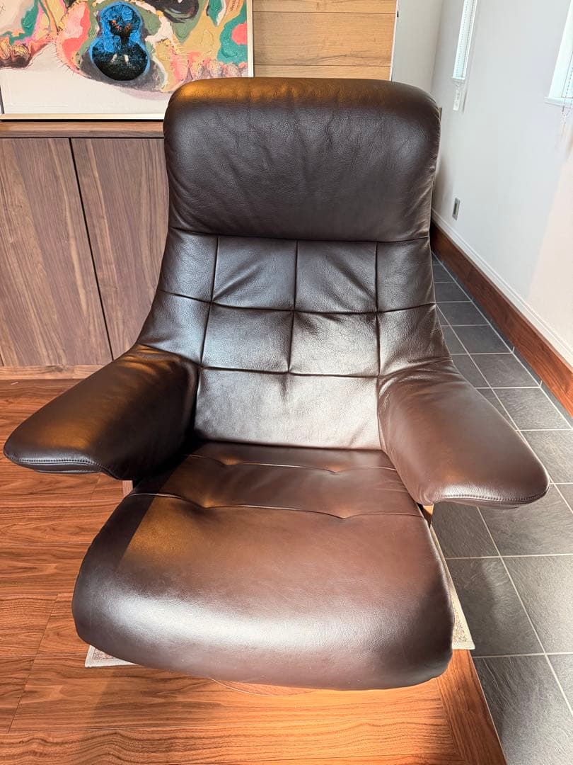 極美品　カリモク　ザ・ファーストMサイズ　本革（リーベル）