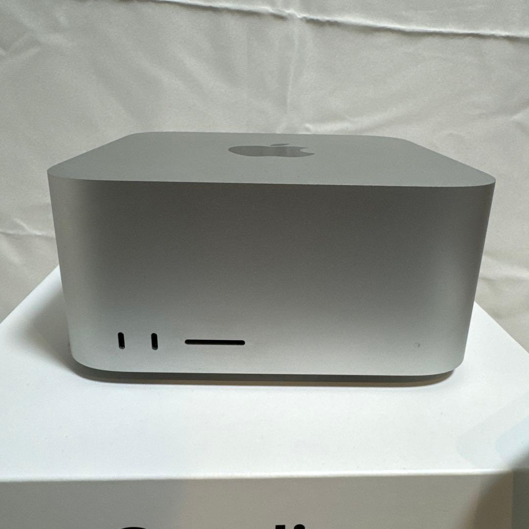 MacStudio M1 MAX CTO 32GB 32core 1TB KB付