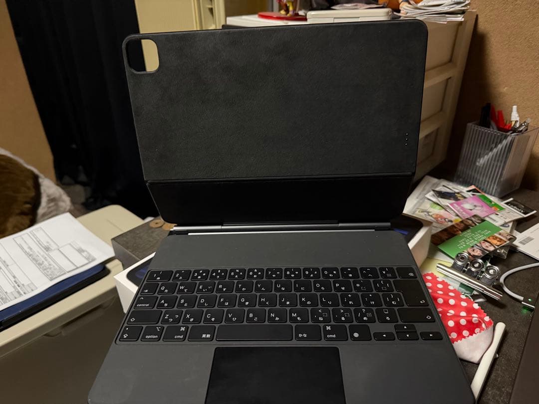 iPad Pro第5世代)スペースグレー + Magic Keyboard