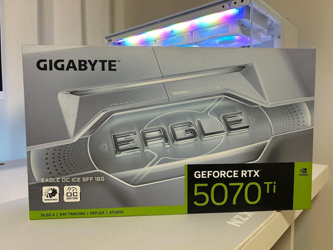 グラフィックボード・グラボ・ビデオカード GIGABYTE RTX5070Ti EAGLE OC ICE
