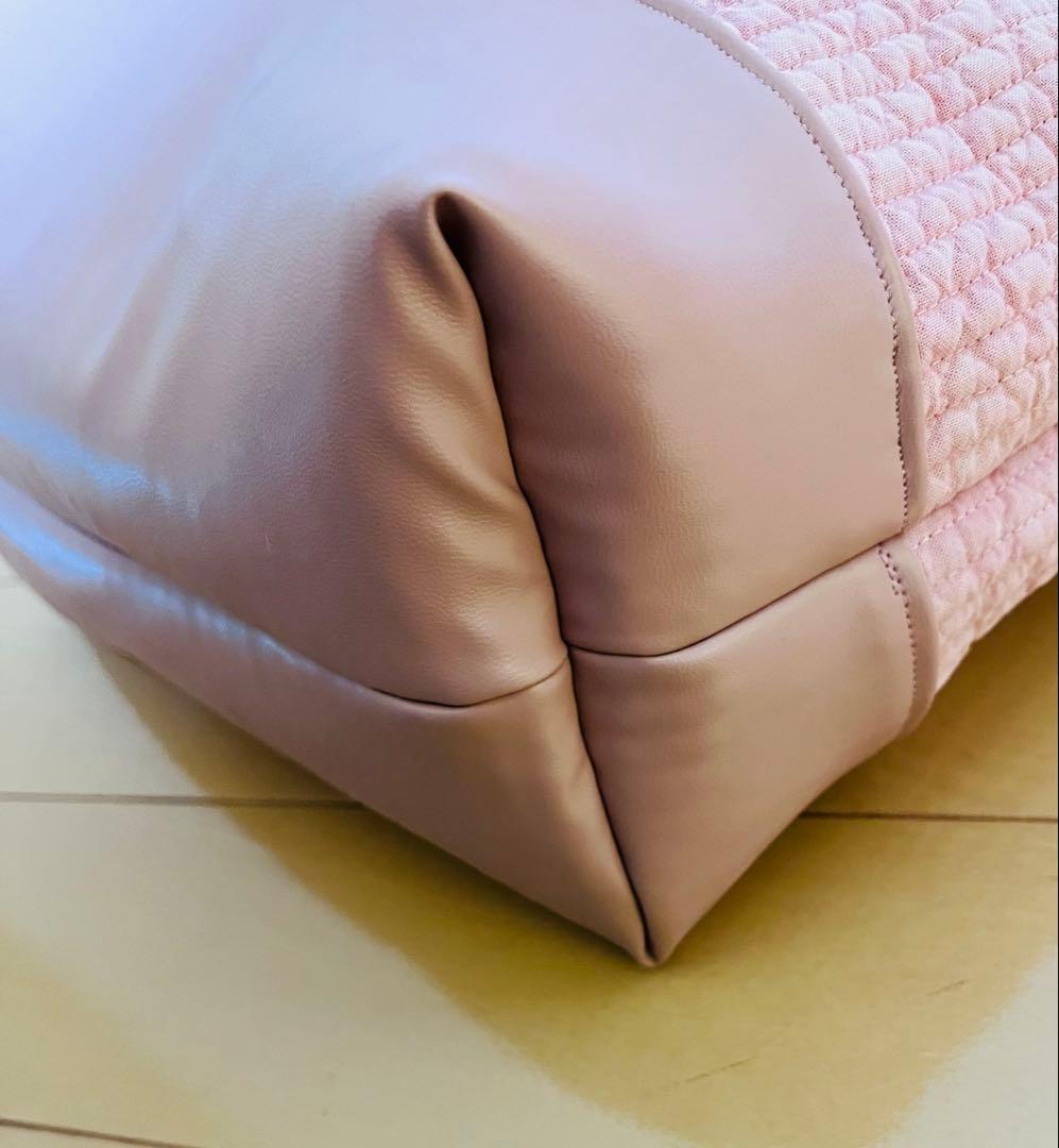 専用ページです。ピンクヌビ生地×合皮/ランチバック&ポーチ