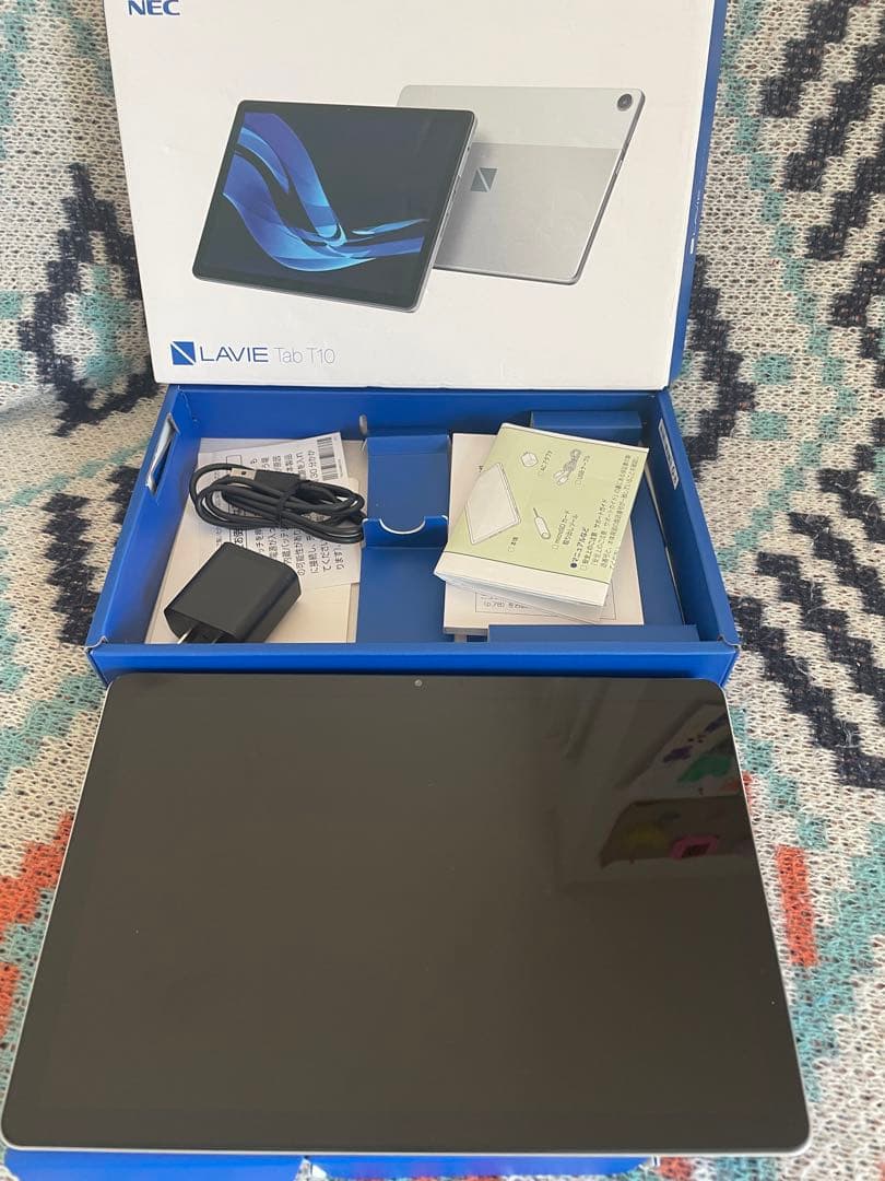 NEC LAVIE Tab T10 本体