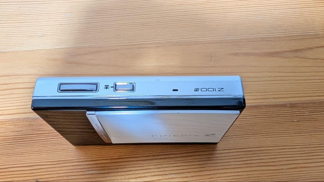 富士フイルム　デジタルカメラ FinePix Z100 fd