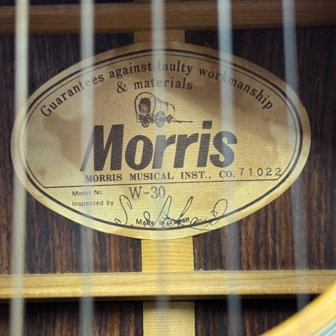 ☆☆Morris　アコースティックギター　W-30　ハードケース付き　モーリス