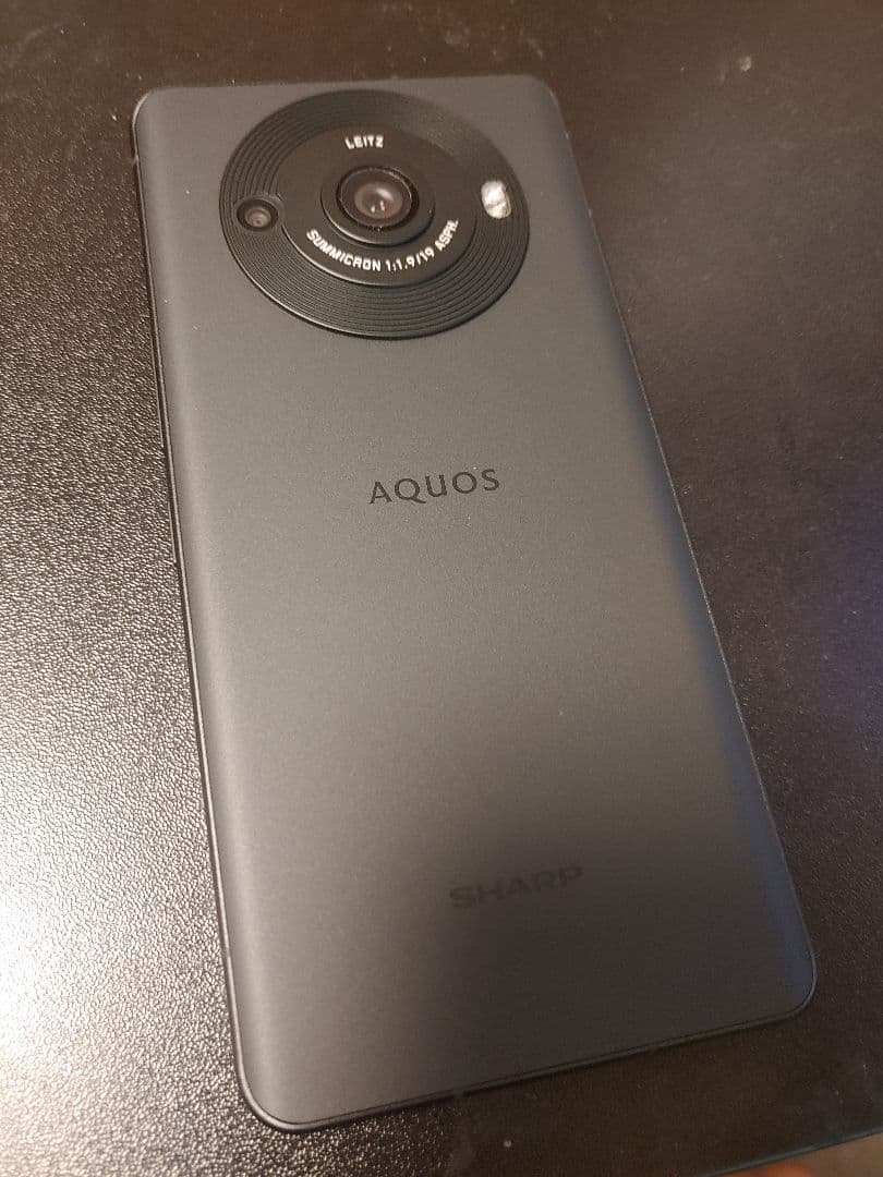 AQUOS R8 pro ブラック 256GB + ケース