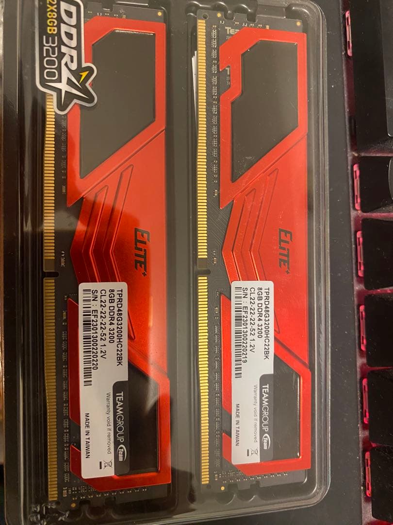 メモリー DDR4 3200MHz 16GB (2x8GB)