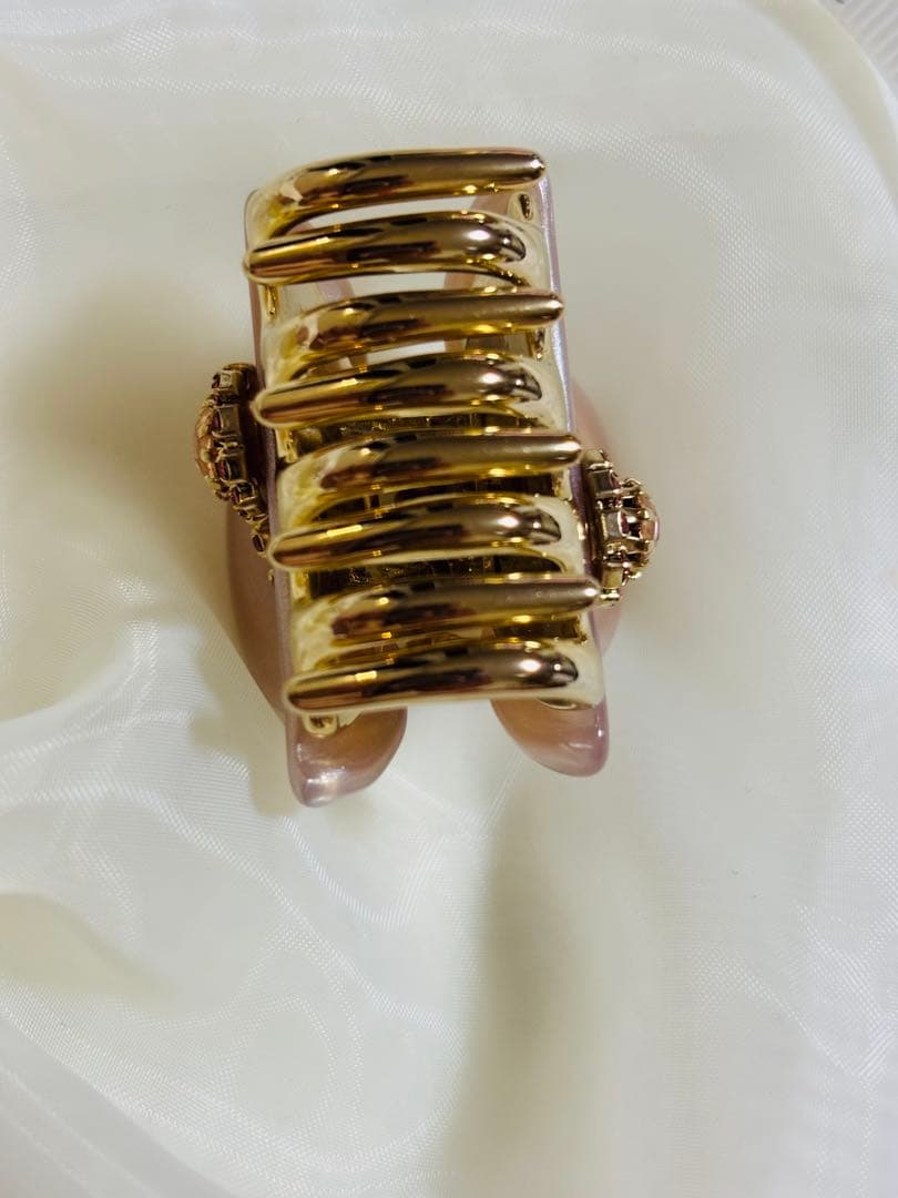 【極美品】acca クリップ　スワロフスキー　ヘアクリップ