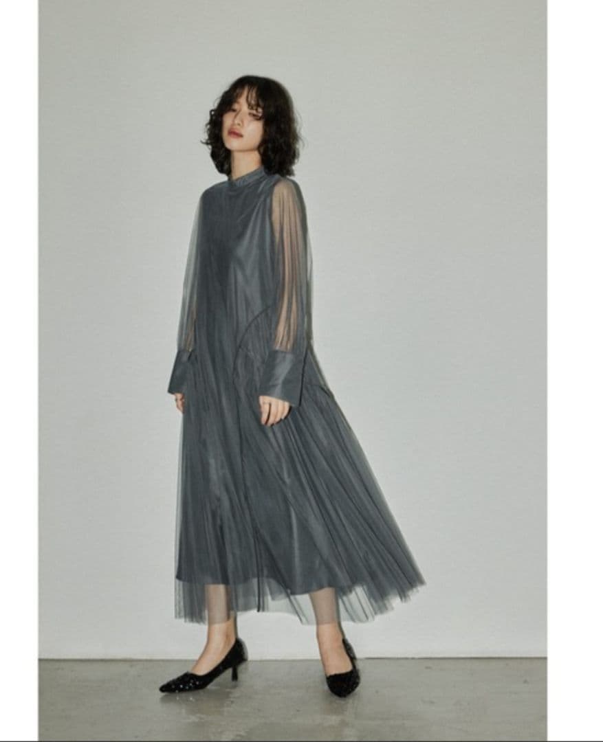 niana チュールパイピングAラインドレス