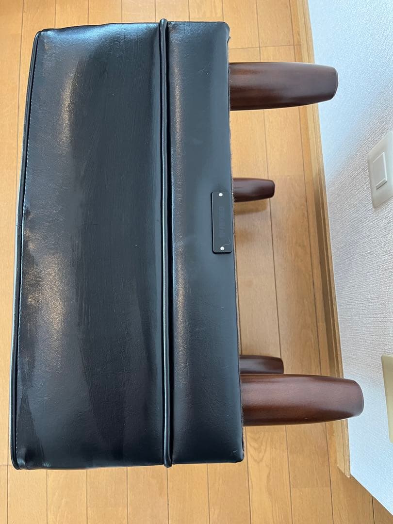 カリモク60 オットマン ブラック