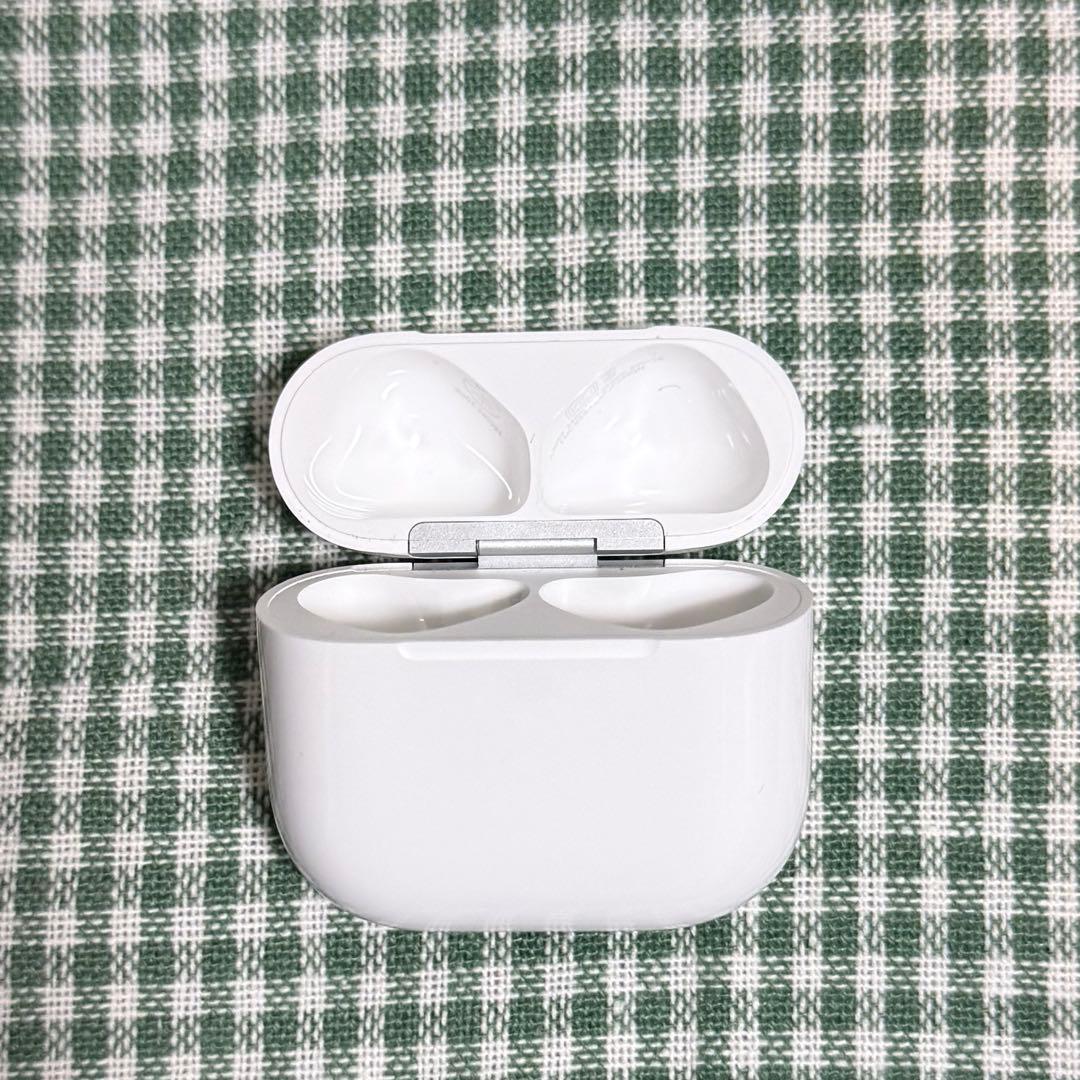【完品】AirPods 4 本体 ANC搭載モデル