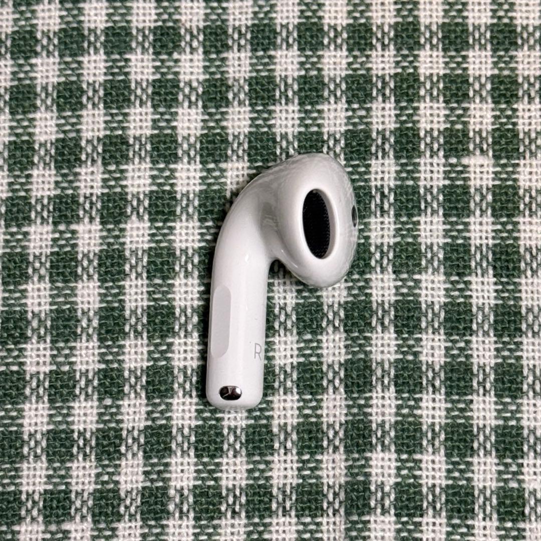 【完品】AirPods 4 本体 ANC搭載モデル