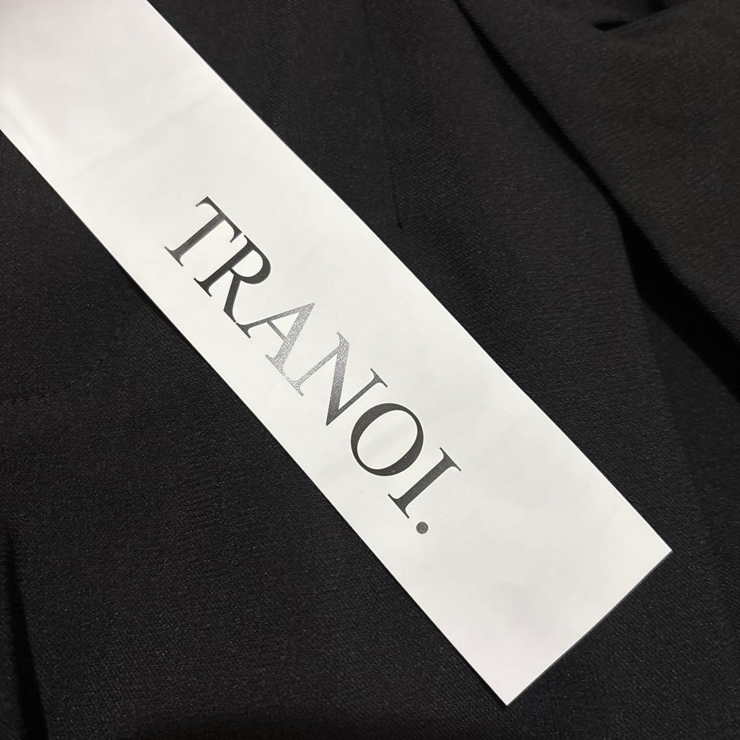 TRANOI. ブラックショートパンツ