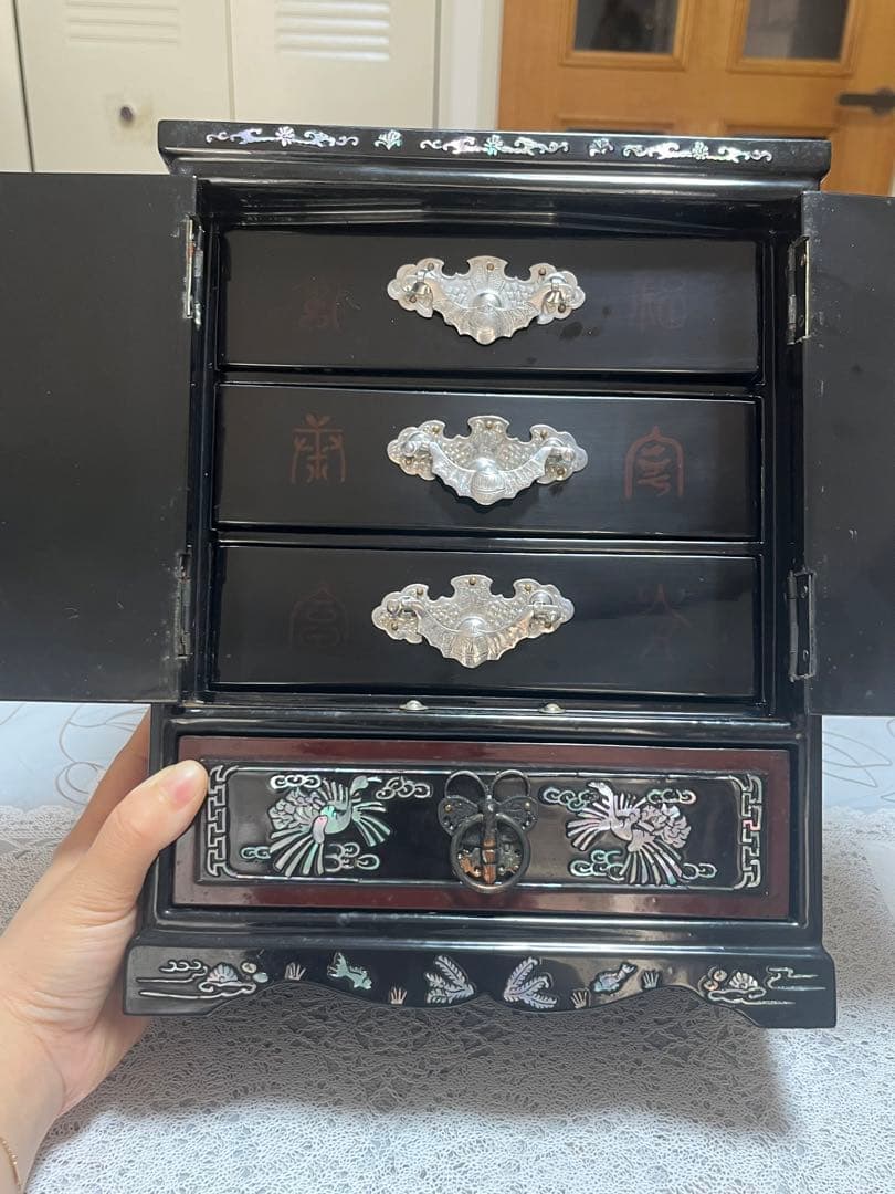 ■韓国伝統工芸品　螺鈿細工小物入れ 3段宝石箱