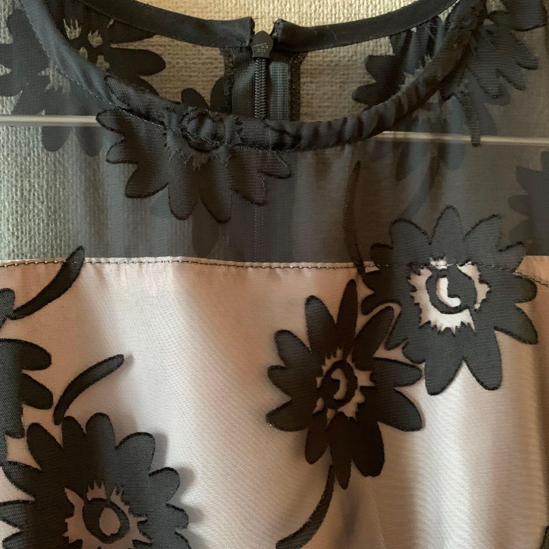 アミティス　プチプリンセス 黒とグレーの花柄ドレス　150cm