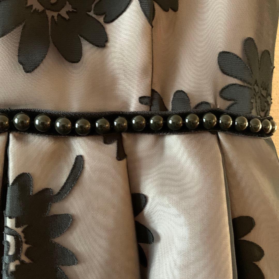 アミティス　プチプリンセス 黒とグレーの花柄ドレス　150cm