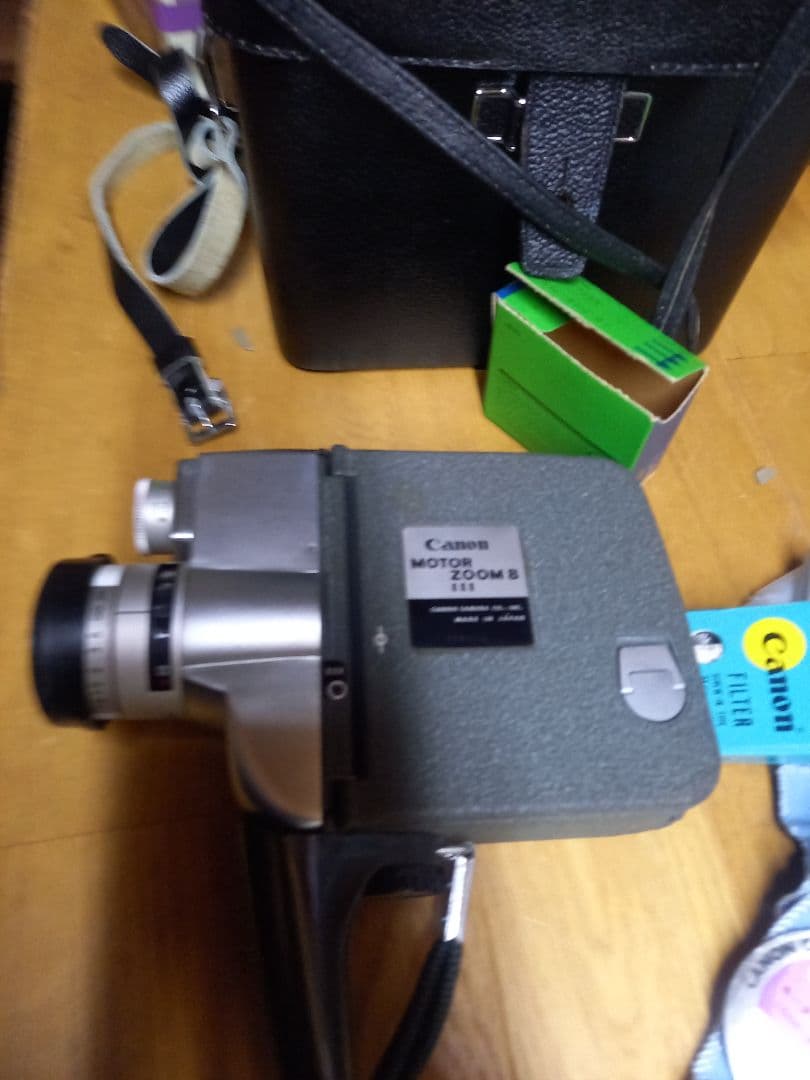 1962年製品そCanon Motor Zoom B 8E フィルムカメラ