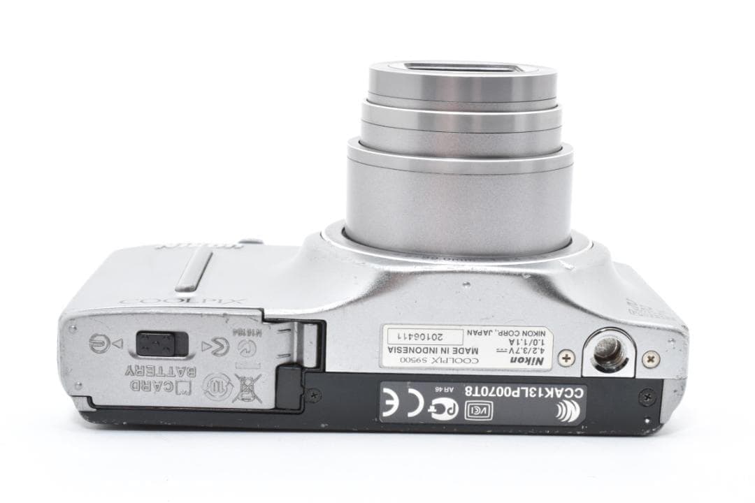 希少 Nikon COOLPIX S9500 シルバー デジタルカメラ
