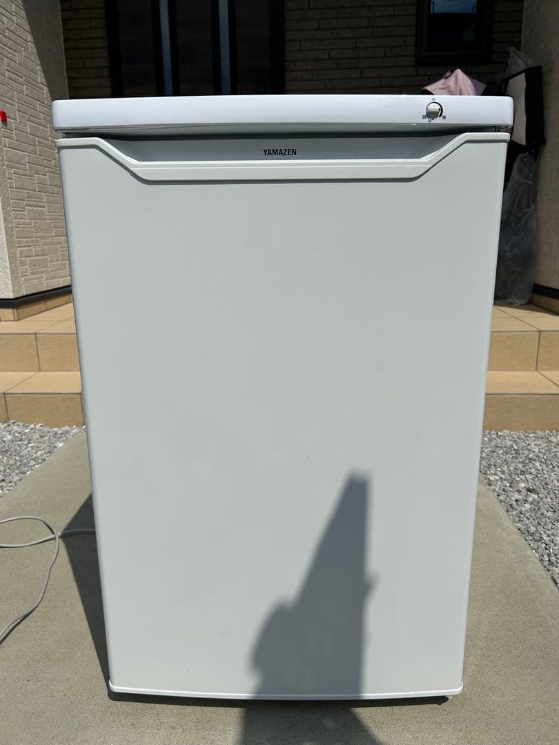 美品　YAMAZEN 冷凍庫 YF-U91　2023年製