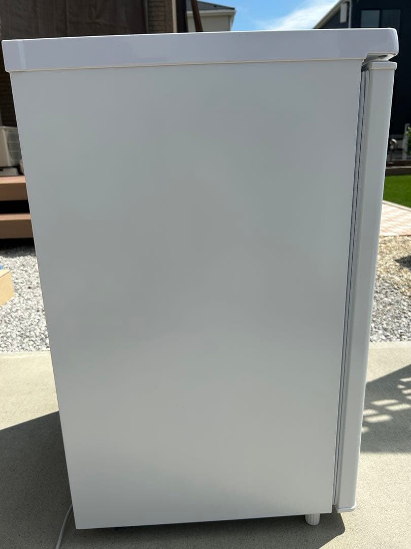 美品　YAMAZEN 冷凍庫 YF-U91　2023年製