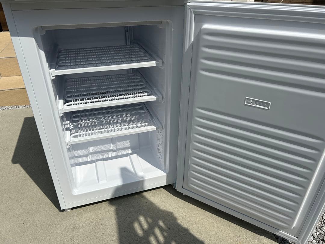 美品　YAMAZEN 冷凍庫 YF-U91　2023年製